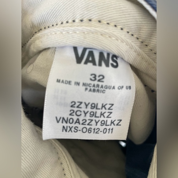 Vans Shorts - Picture 9 of 9